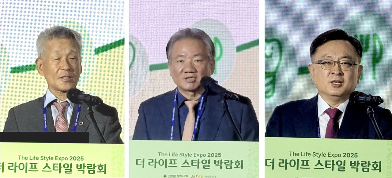 왼쪽부터 최재덕 대한노인회 상임부회장, 강호병 머니투데이 대표, 김성보 서울시 행정2부시장.