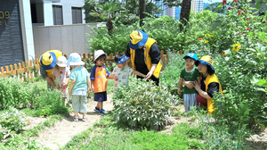 대한노인회 경남 창원시 마산지회 롯데캐슬봉사단, 어린이집 수업 보조활동 실시