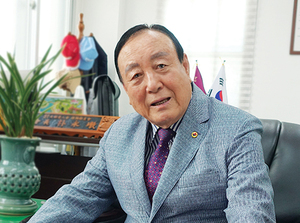 박영돈 대한노인회 전남 담양군지회장 “인생은 마음먹기에 달려… 여기 내 삶이 ‘천당’이라 생각하면 그게 맞다”